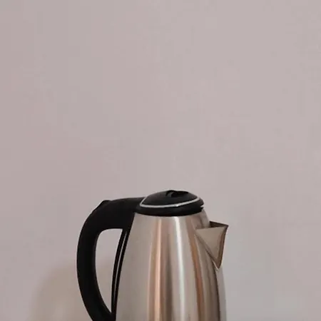 Center * טיראנה